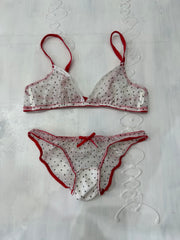 Vintage edit: día de San Valentín | pequeño conjunto de sujetador de lunares blancos