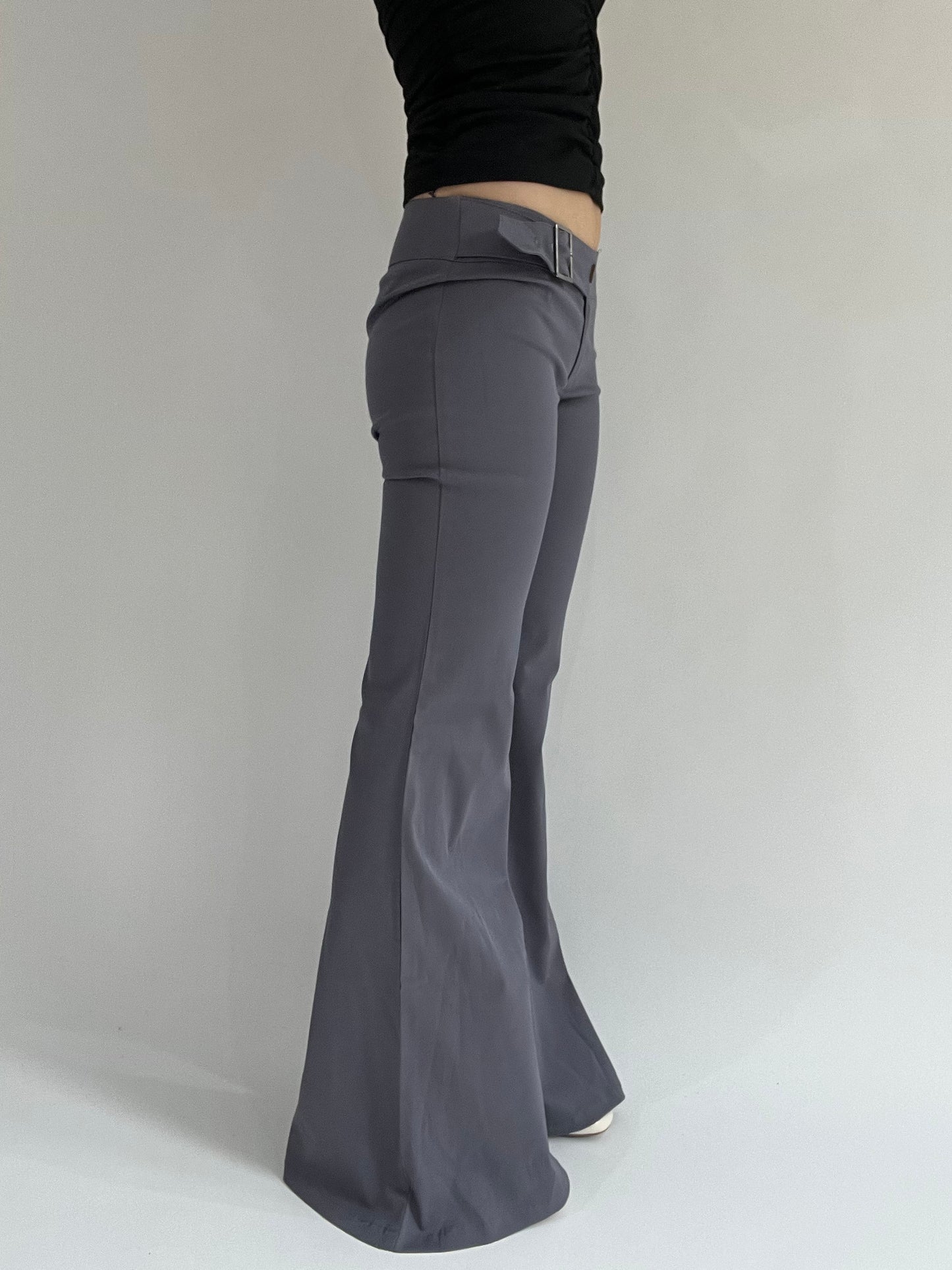 ‼️ | grey belt detail fitted trousers
