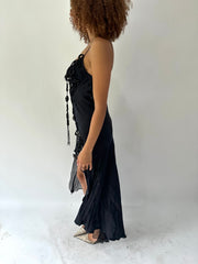 festival drop | taille: S · couleur: noir · matière: soie · article: robe · détails: asymétrique + longueur maxi