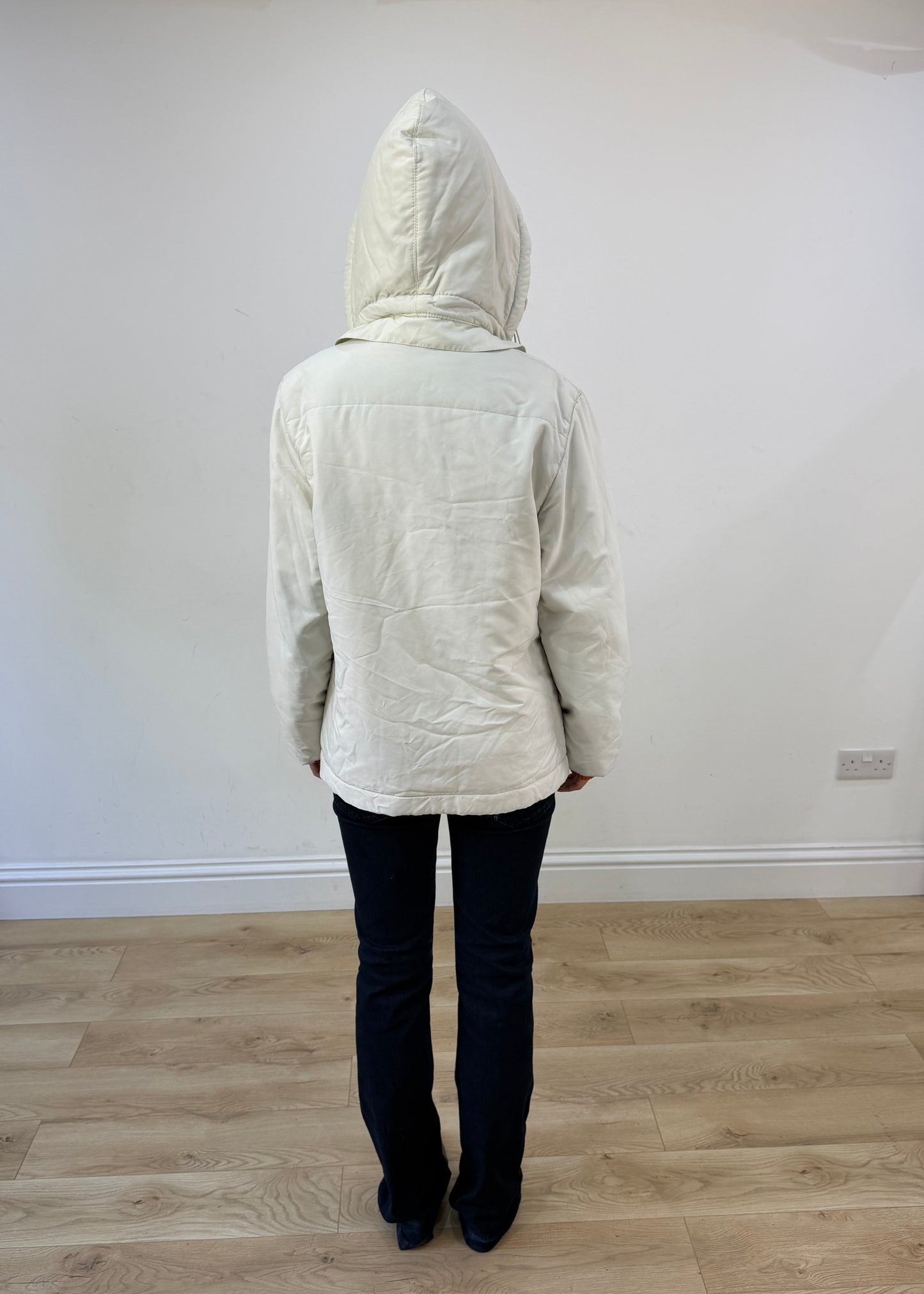 medium white puffer jacket