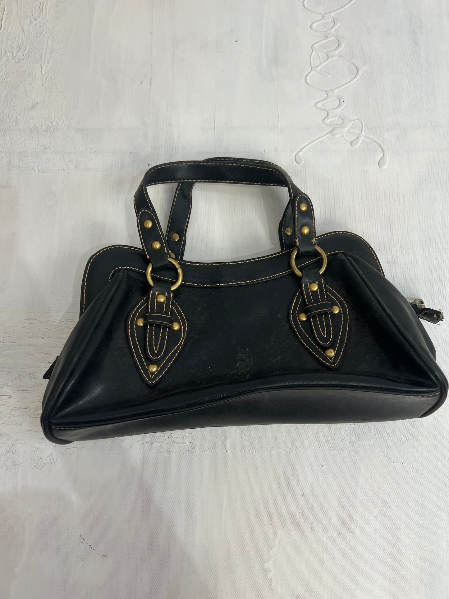 vintage edit twenty eight | black leather style handbag