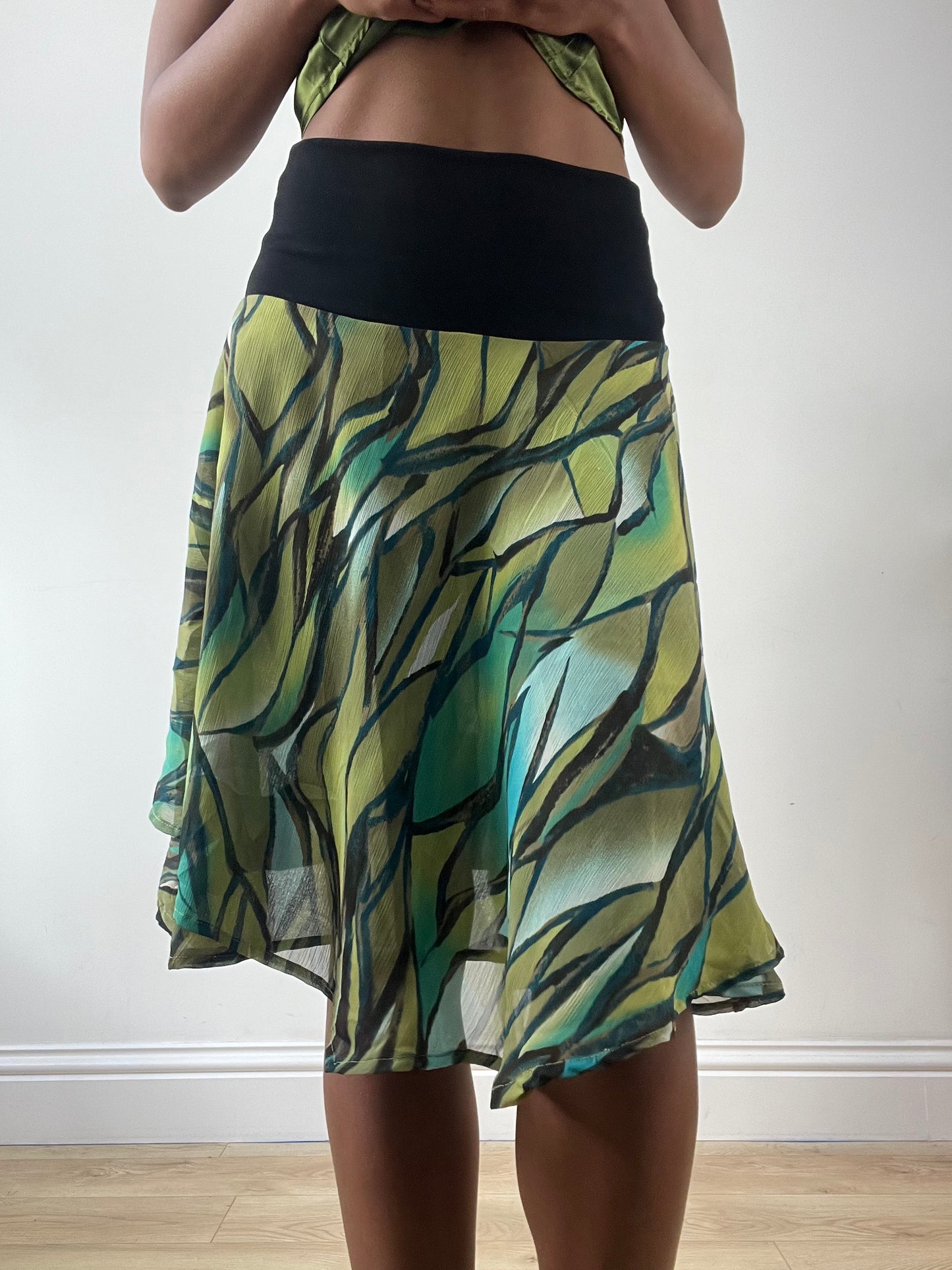 LFW edit | extra small green midi skirt with abstract print