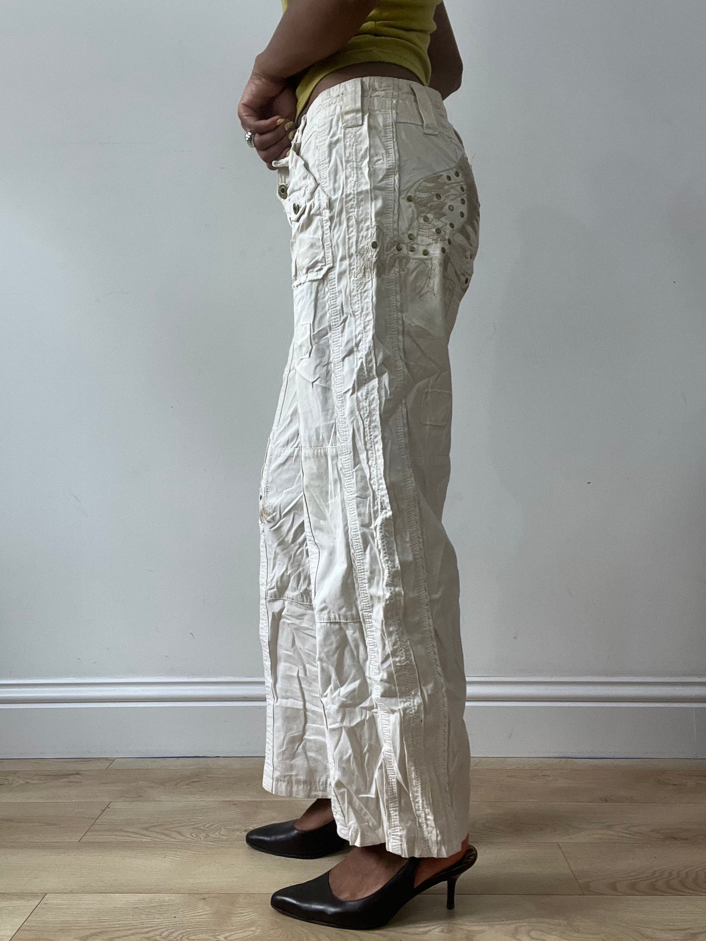 BEST PICKS | medium cream cargo trousers
