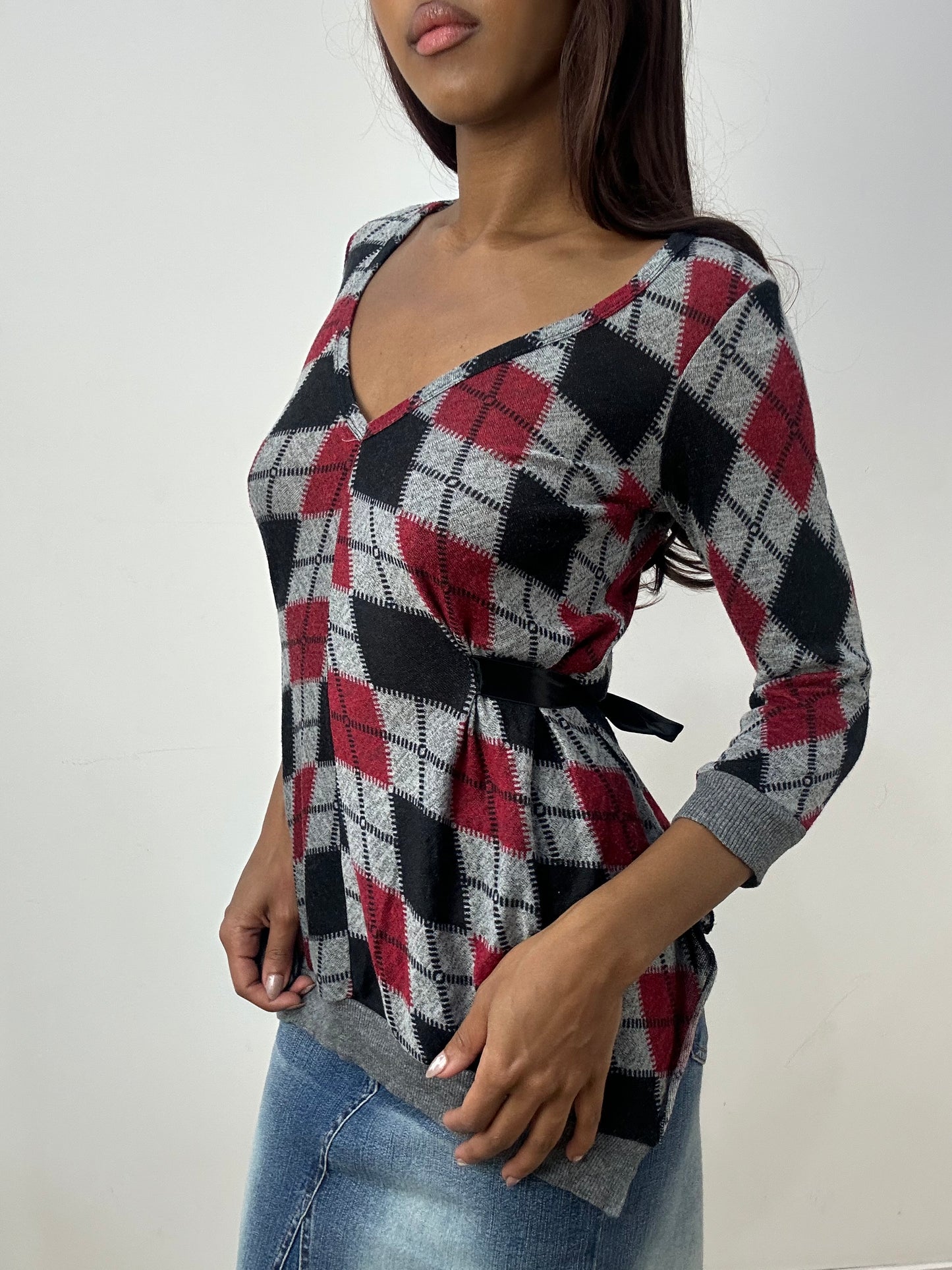 vintage edit thirty-three | small grey and burgundy jumper with abstract print