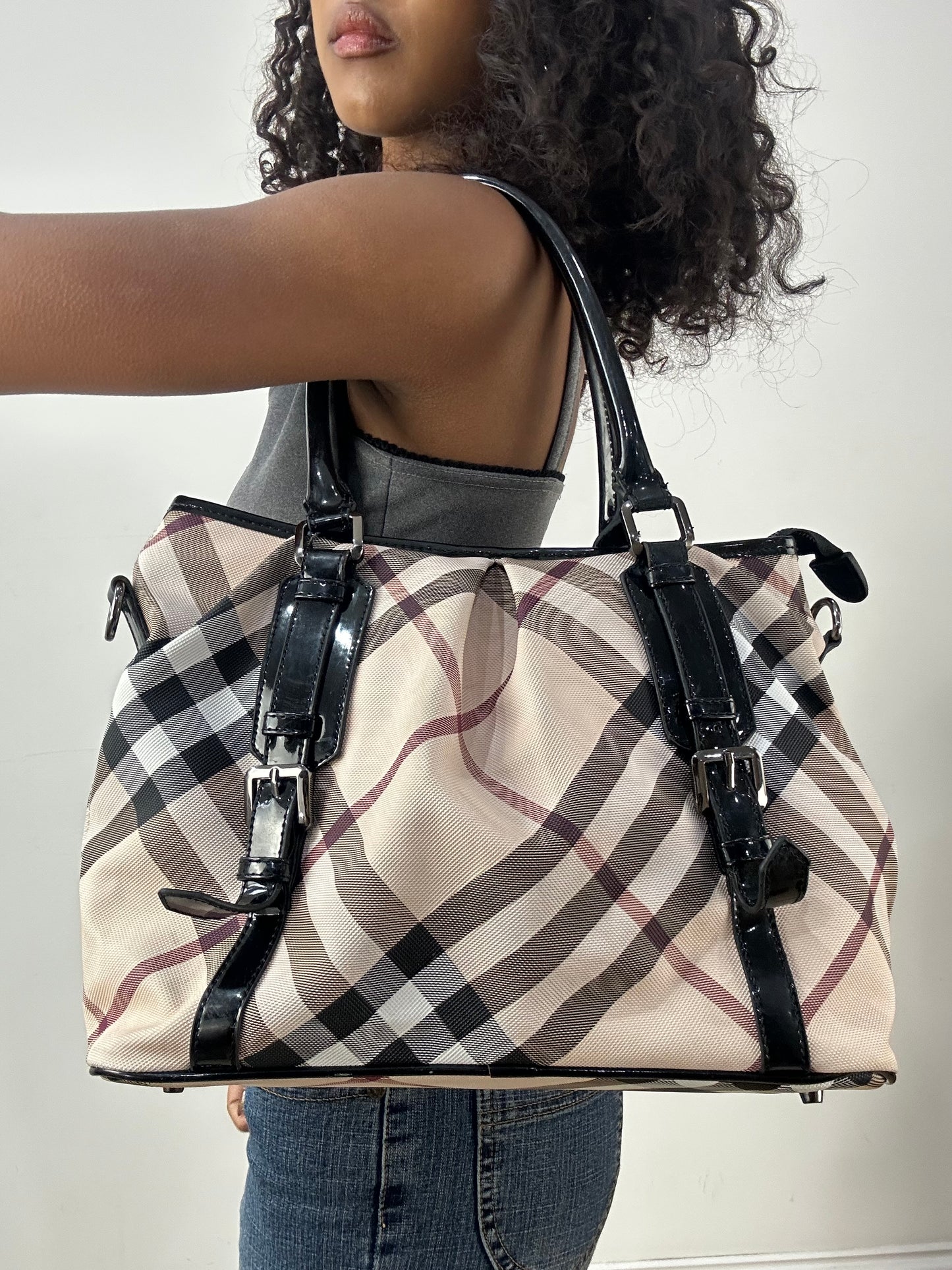 LFW edit | beige and black burberry novacheck shoulder bag