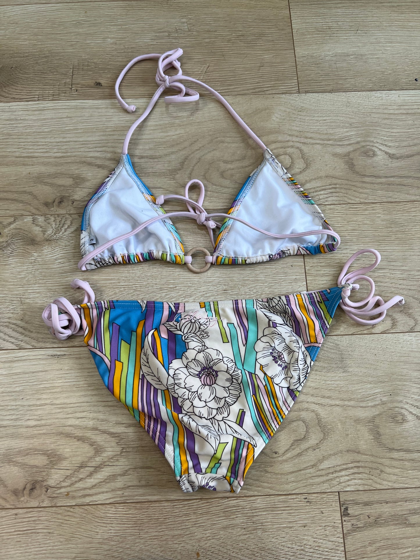 vintage edit seventeen | small multicoloured billabong stripy bikini set