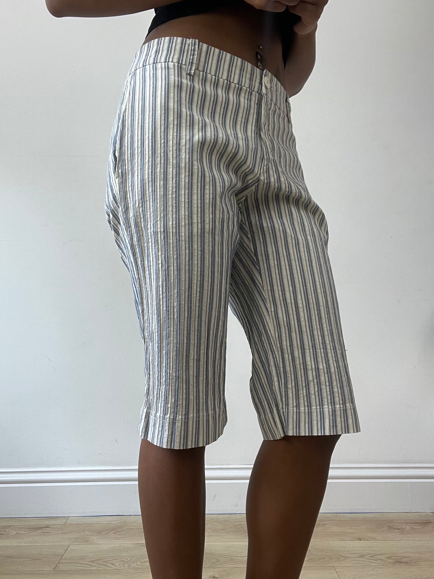 vintage edit thirty-one | medium blue and white striped capri trousers