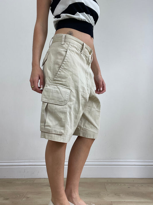 💻💚vintage edit twenty-four | small beige cargo jorts