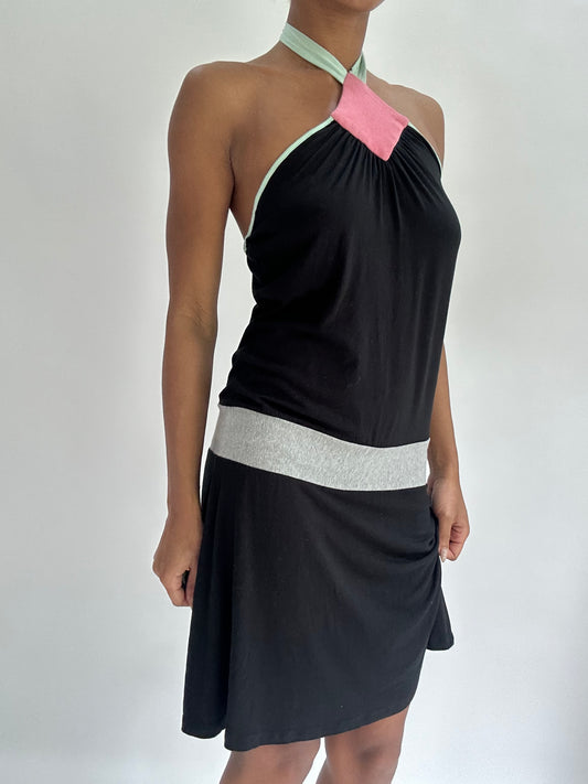 BEST PICKS | small black halterneck midi dress