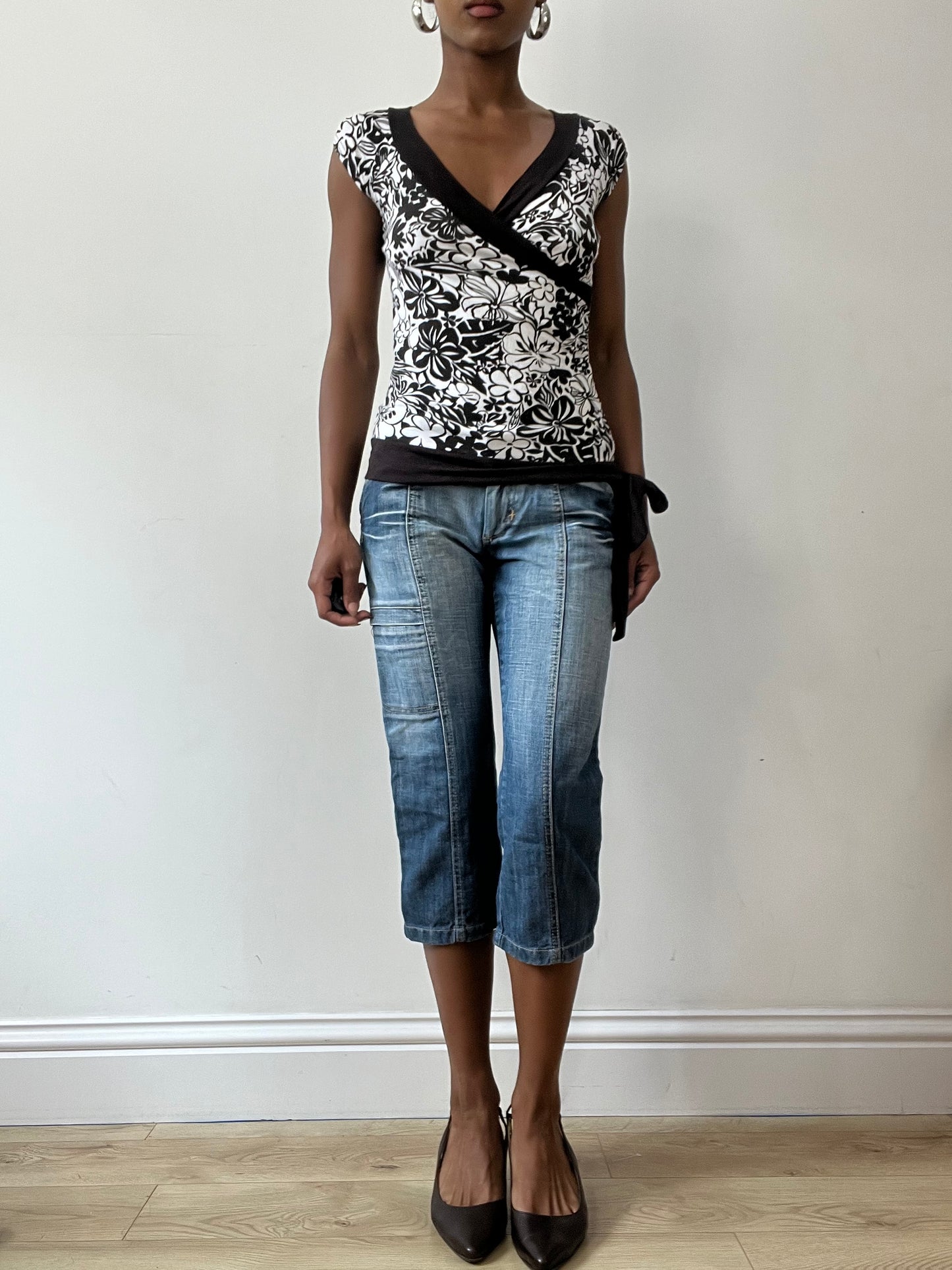 vintage edit thirty-one | medium blue denim cropped trousers