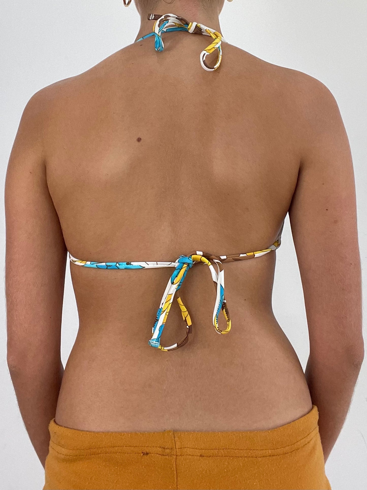 VINTAGE PICKS | small blue floral patterned bikini set