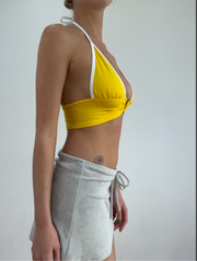 💻‼️ small yellow halter neck top with silver o ring detail