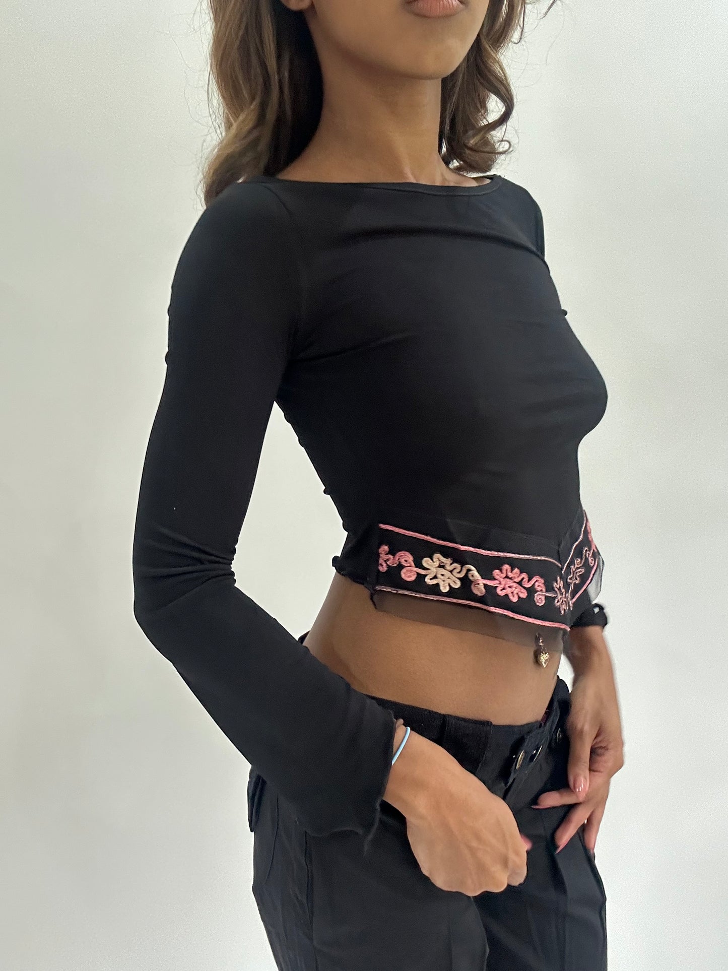 ‼️ | extra small/small black cropped long sleeve top