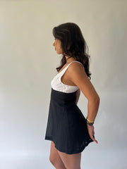 SATC drop | taille: S · couleur: noir + blanc · article: robe · détails: pois