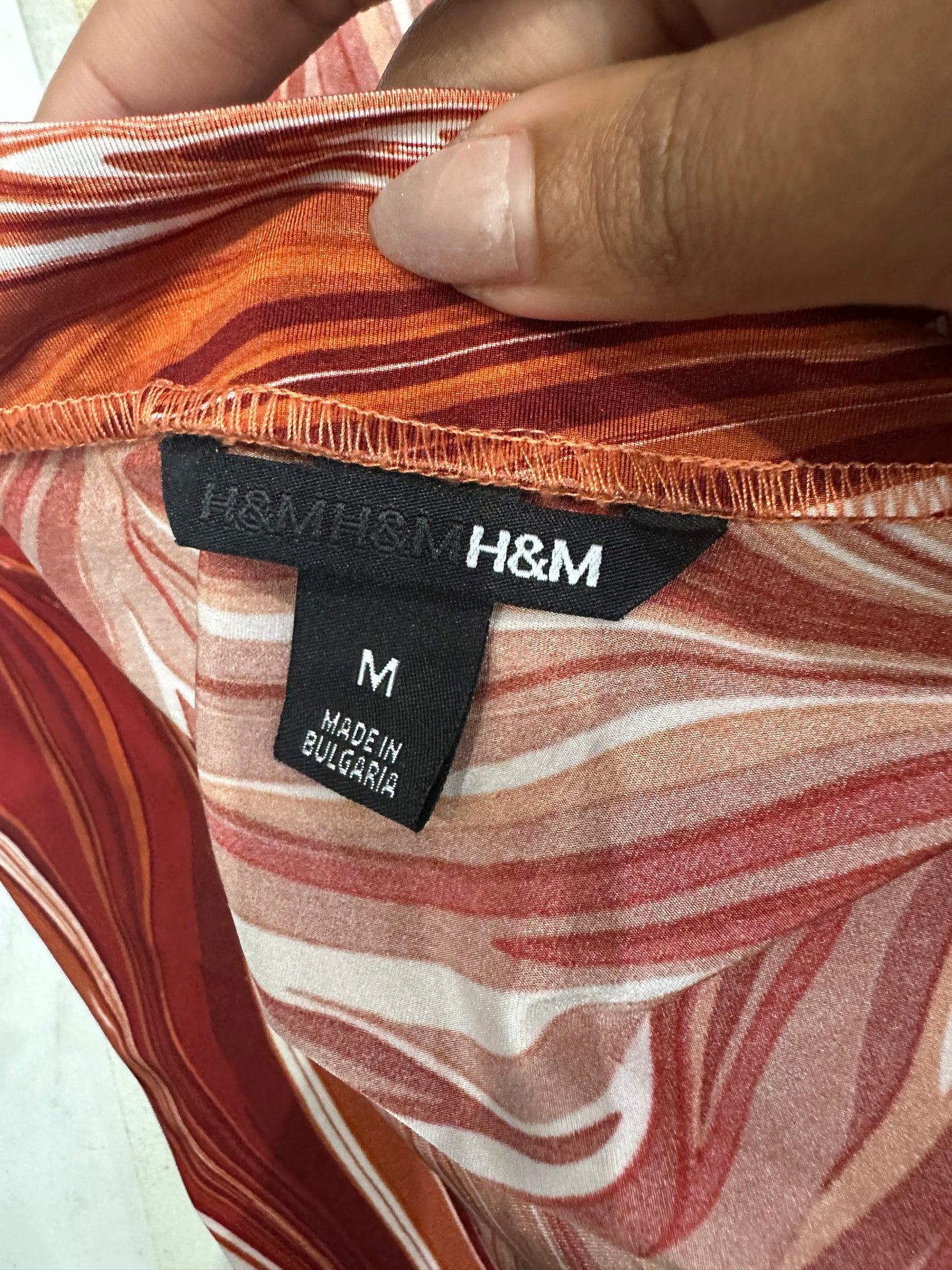 AUTUMN EDIT | small orange old h&m halterneck top
