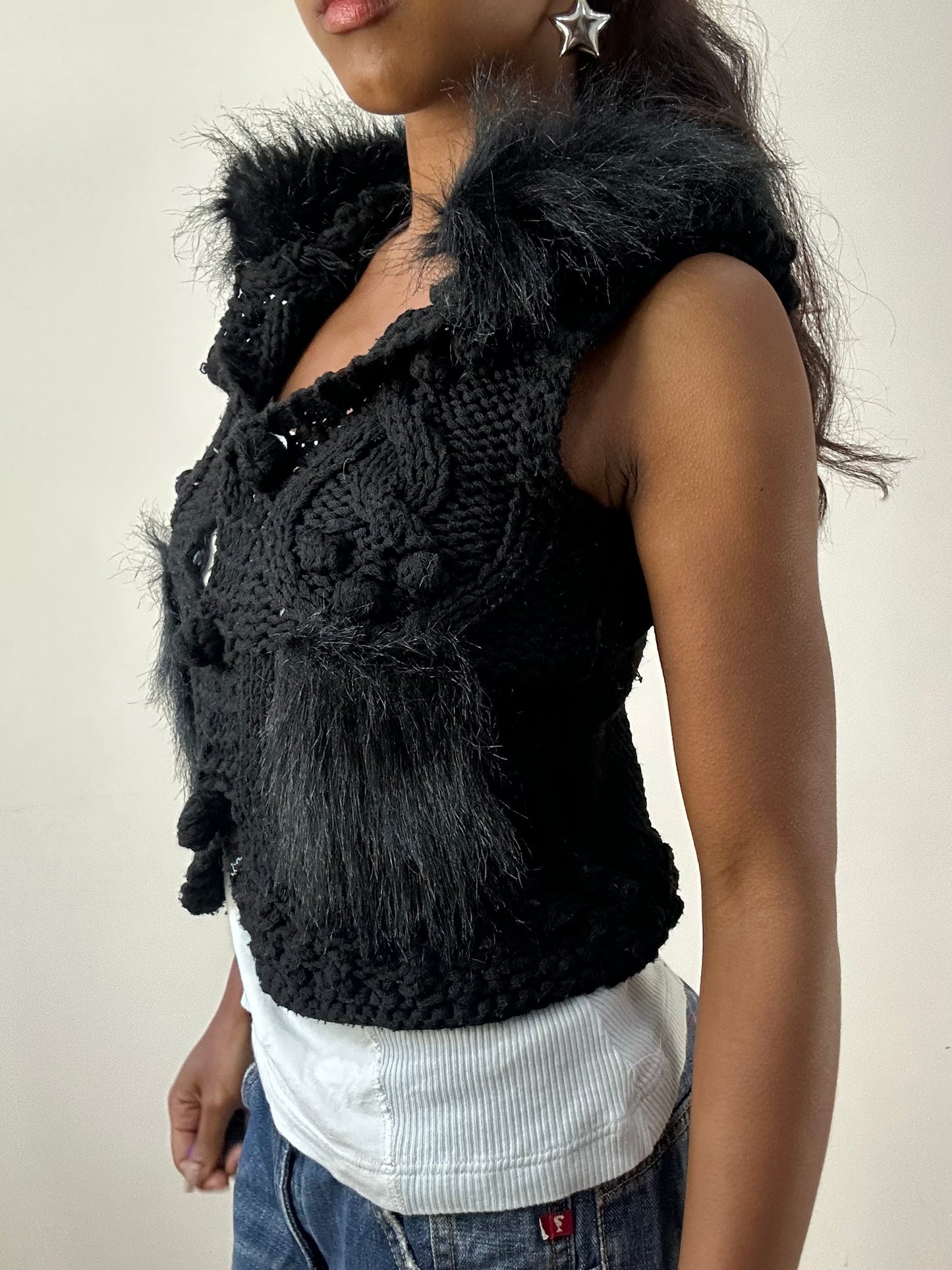 BEST PICKS | small black knit crochet hooded gilet
