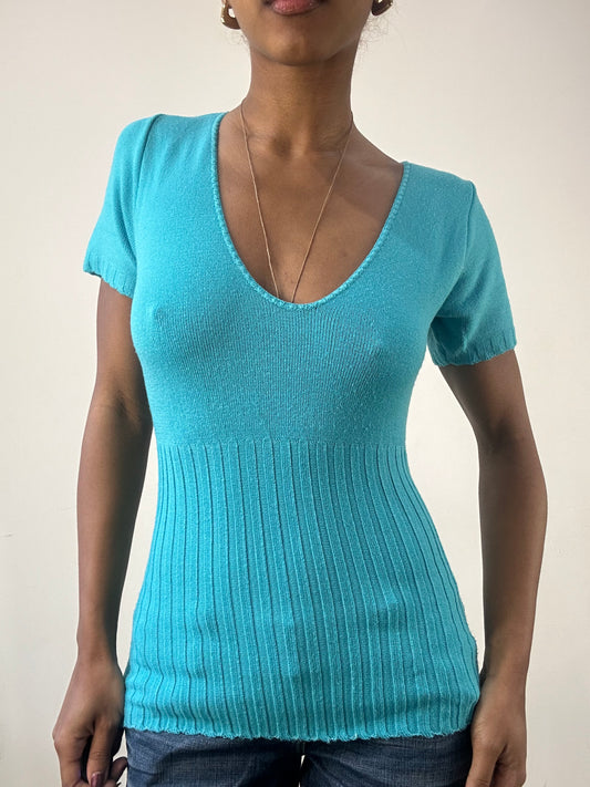 winter edit | small blue knit short sleeve top