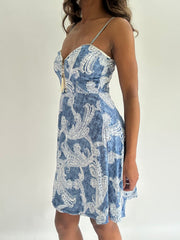 wedding guest drop | taille: S · couleur: bleu · article: robe · détails: à motifs + longueur mini