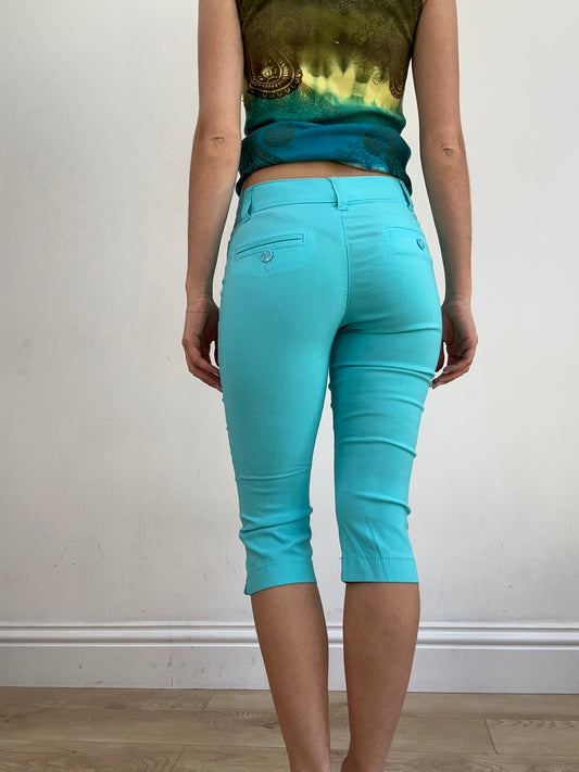 summer edit | small blue capri style trousers