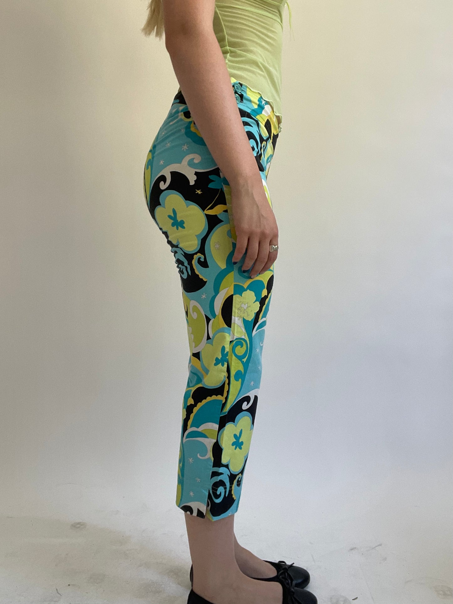 Y2K| small green and blue patterned capris