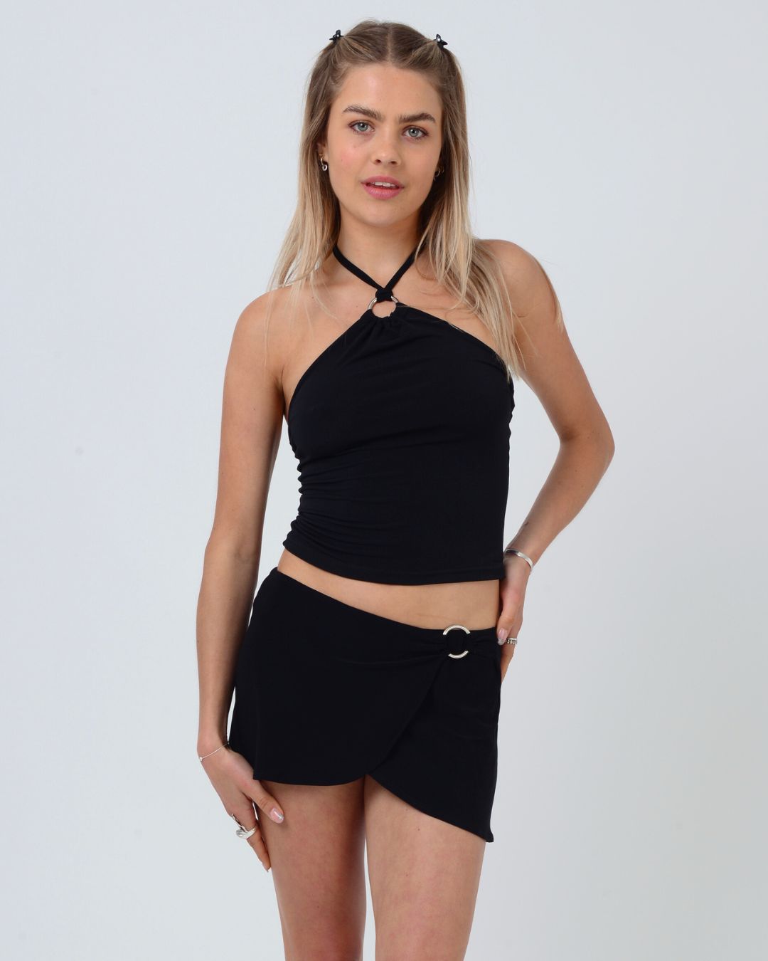 the ava skirt in black