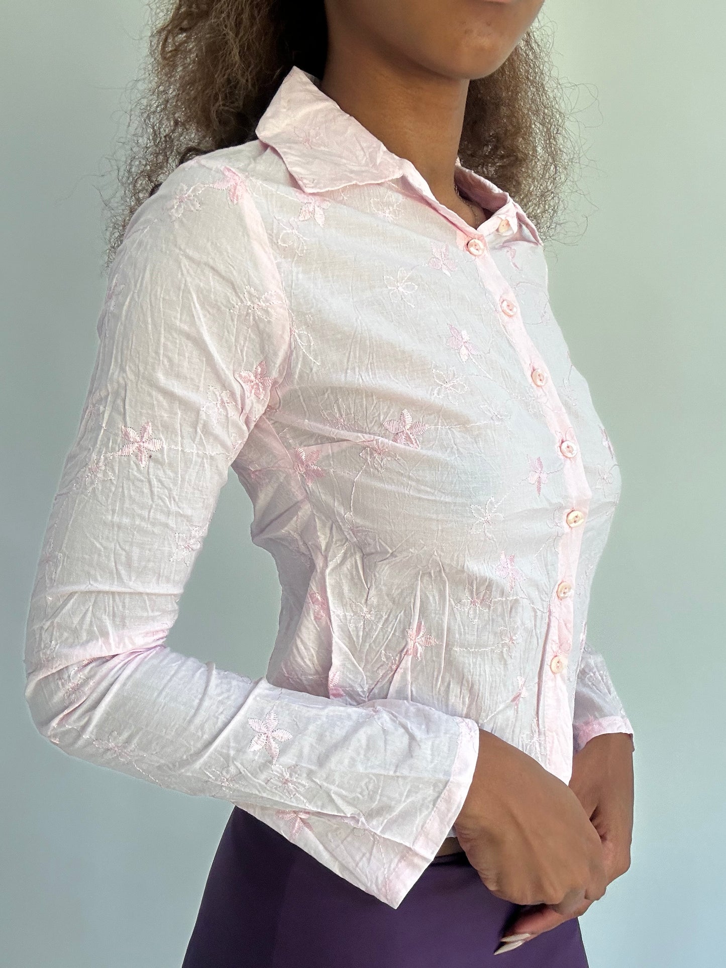 ‼️ | small pink button up embroidered long sleeve top