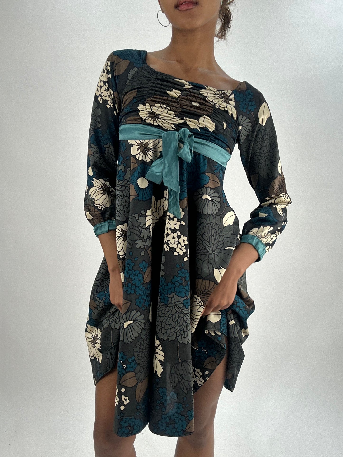 vintage edit thirty-five | small brown floral midi dress