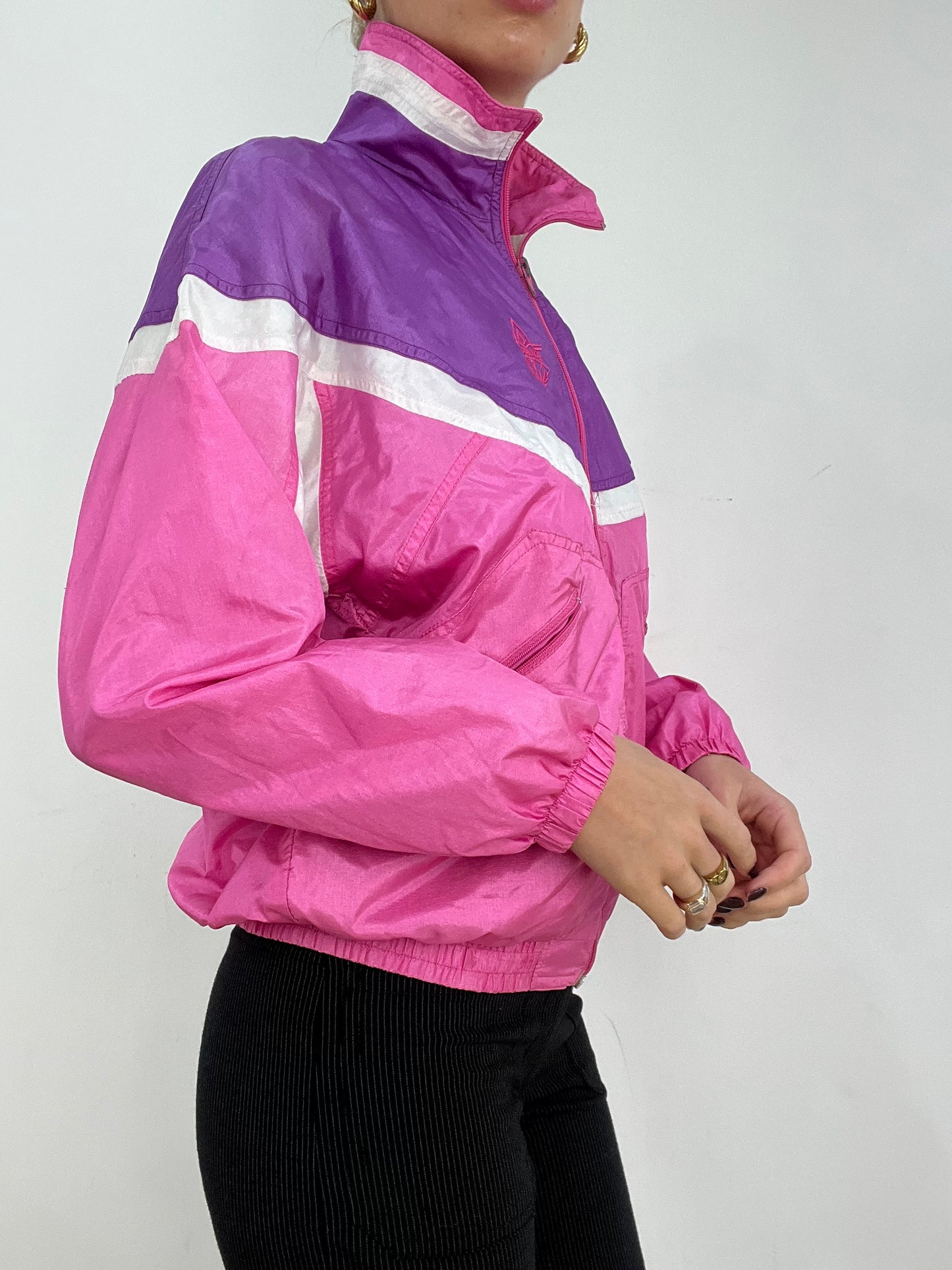 💚 WINTER ESSENTIALS | small pink and purple windbreaker