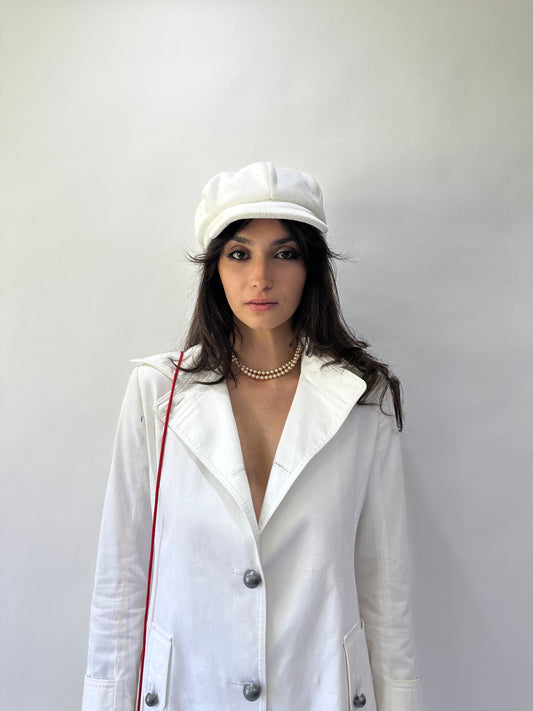 devil wears prada | one size white felt baker boy cap