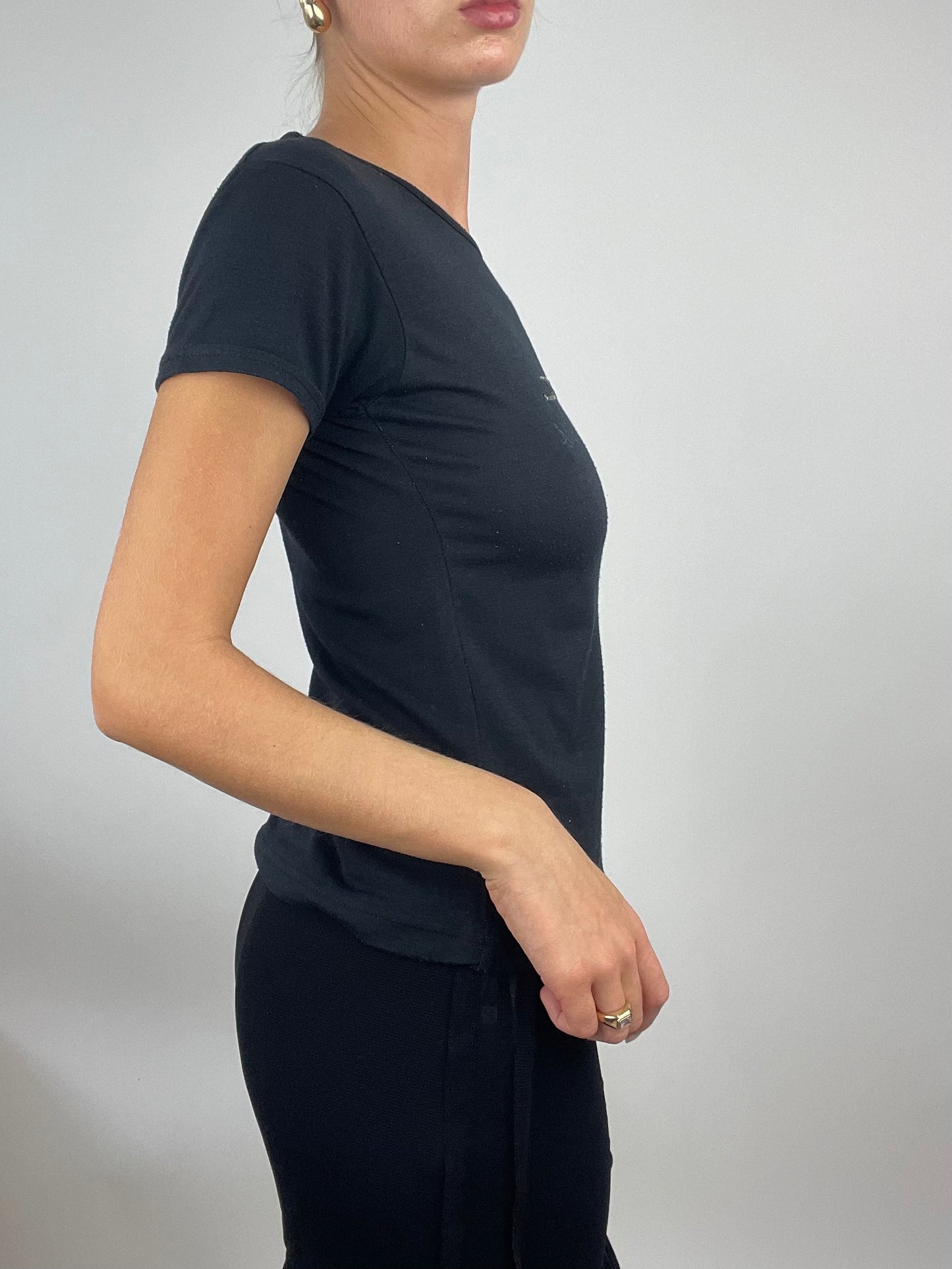 ADDISON RAE DROP | small black diesel logo t-shirt