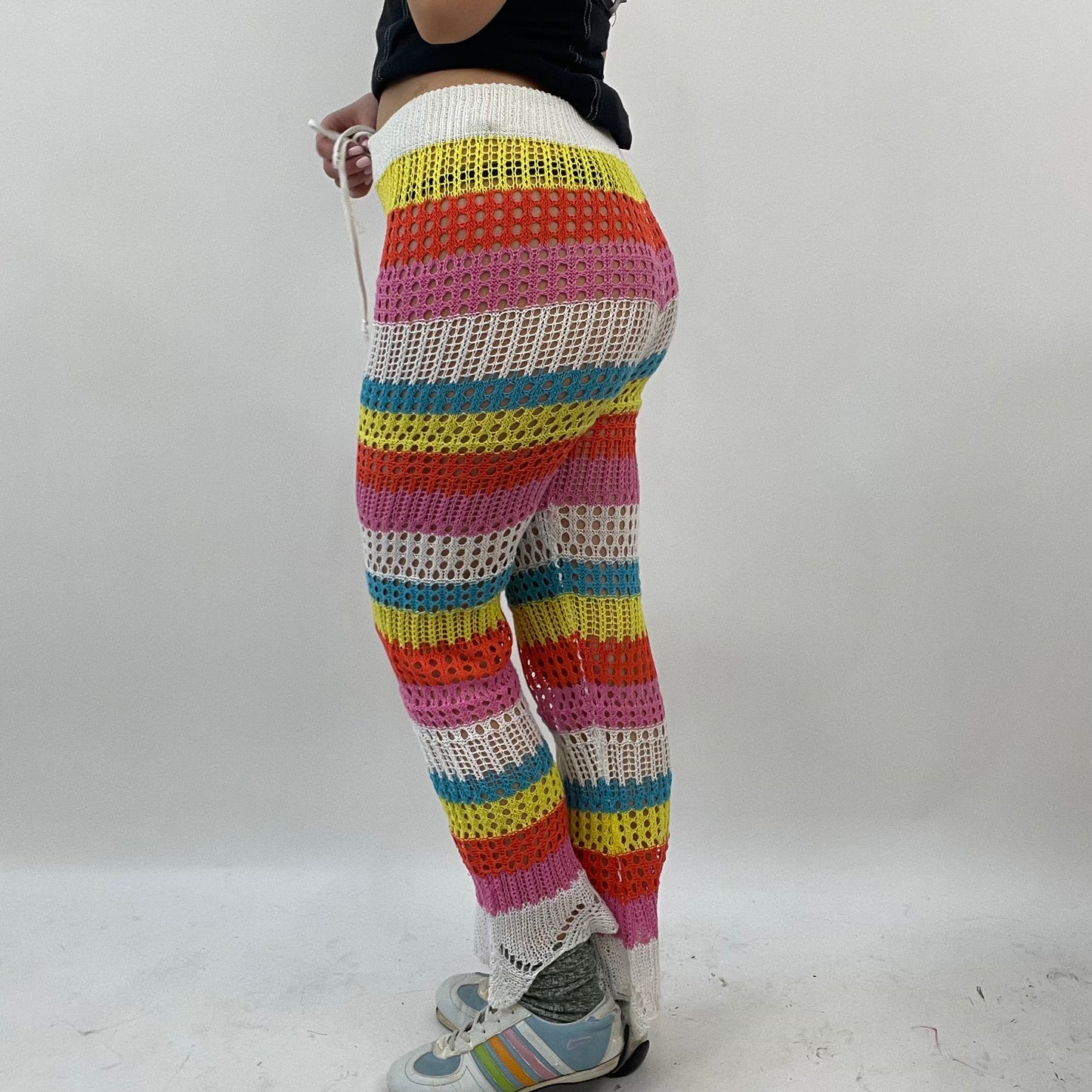 BEST PICKS | small multicoloured crochet trousers