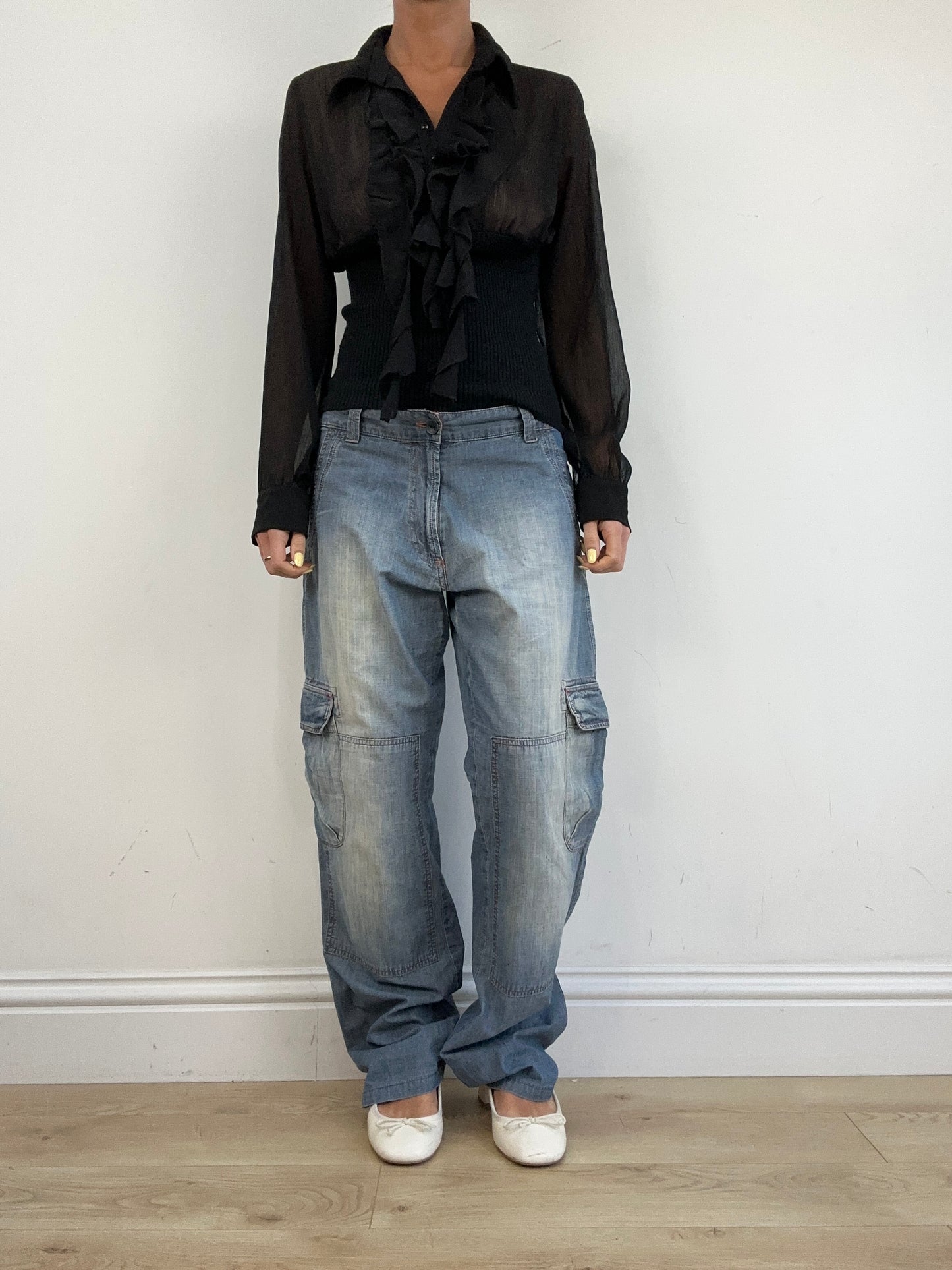 vintage edit eleven | large light wash cargo style jeans