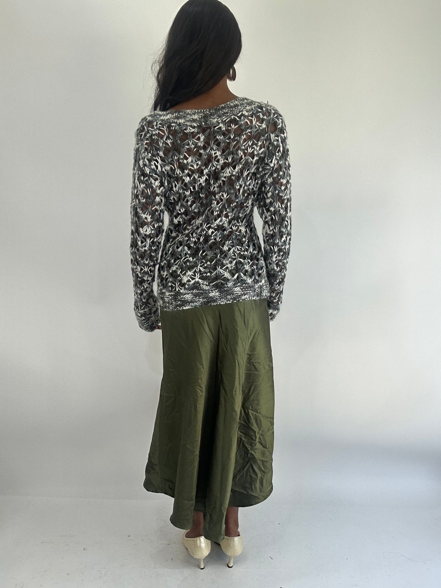 AUTUMN FAVOURITES | small green satin style midi skirt