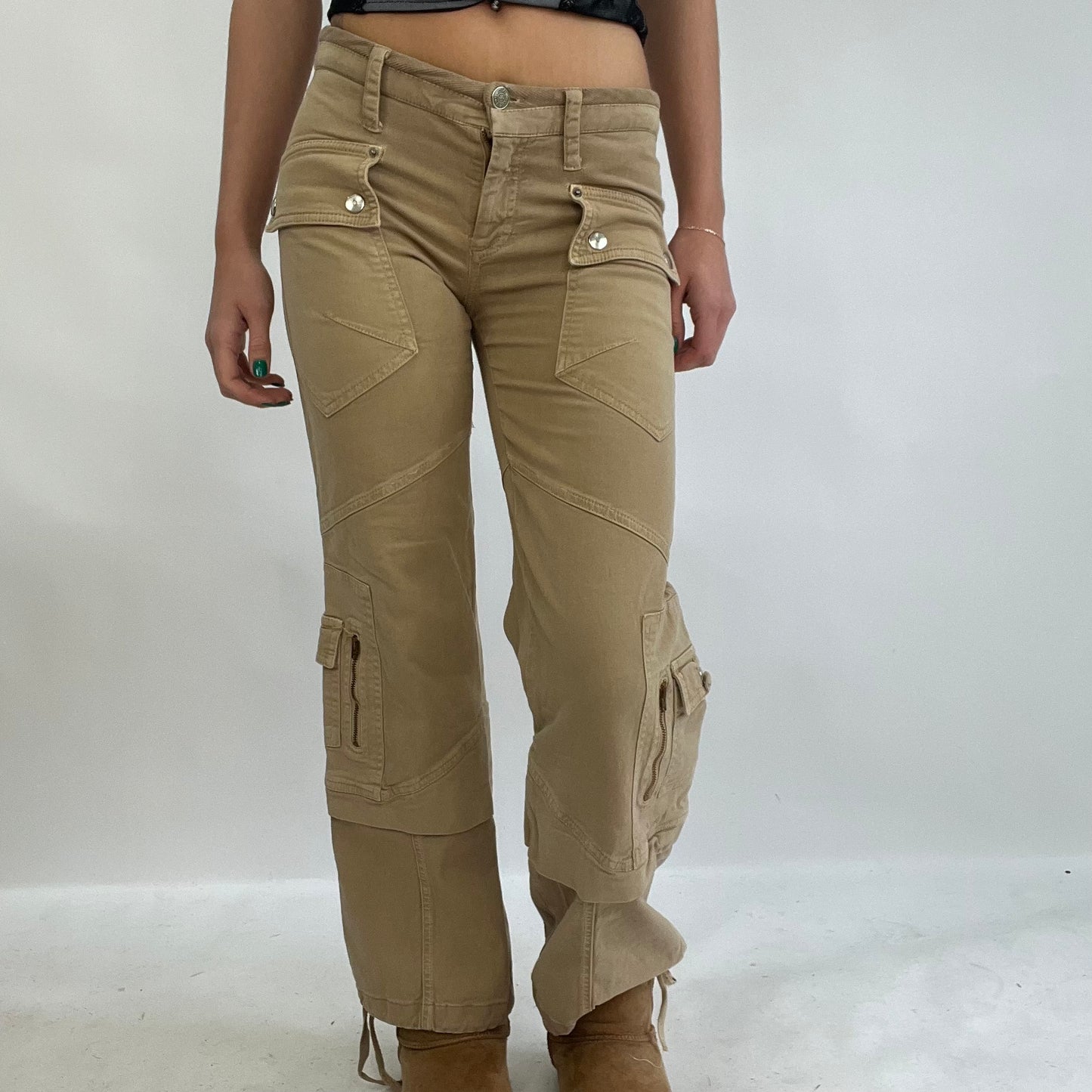 💚💻INSTA BADDIE DROP | XS tan cargo trousers