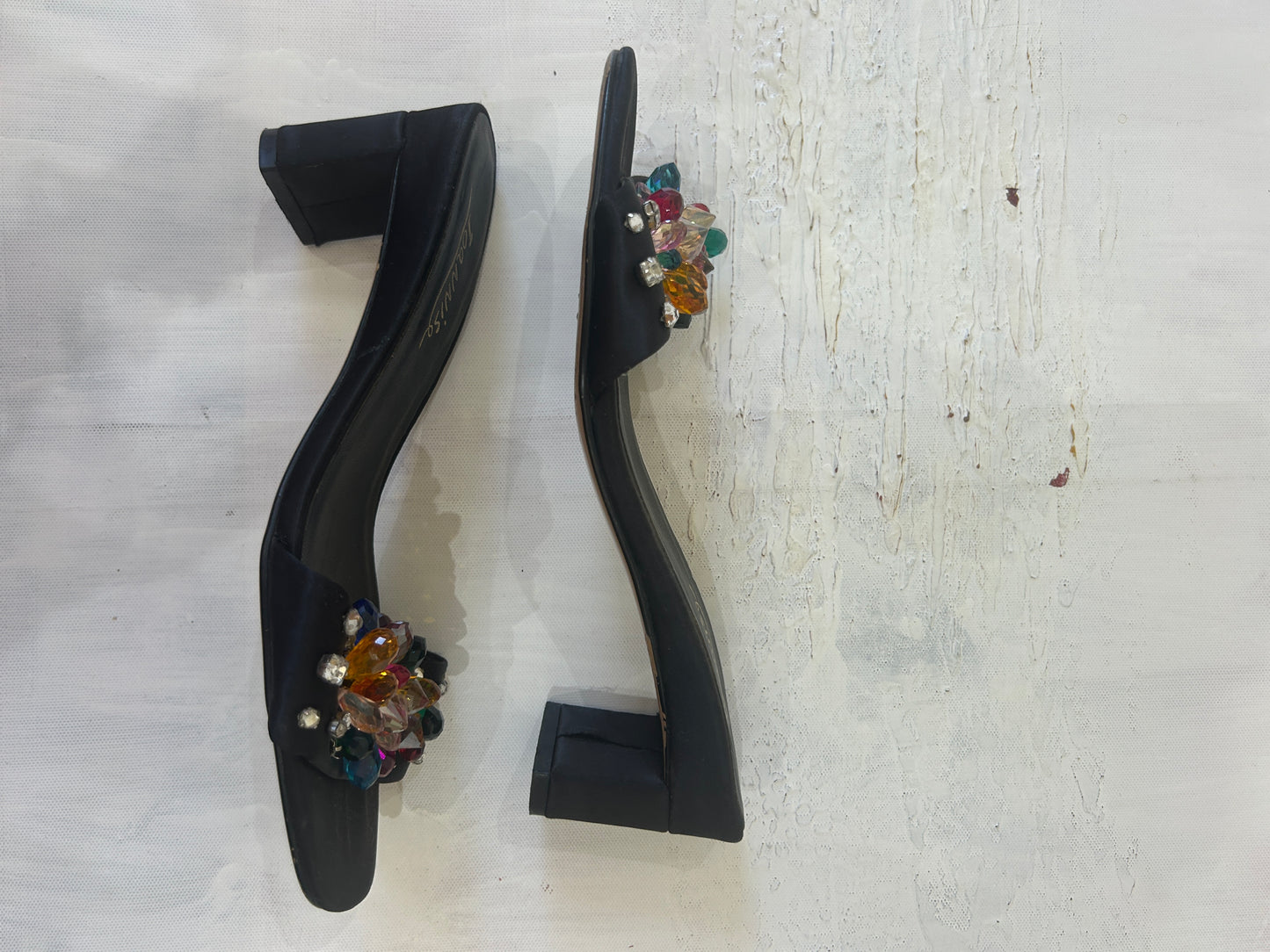 SATC drop | UK 4 black heels with gem details