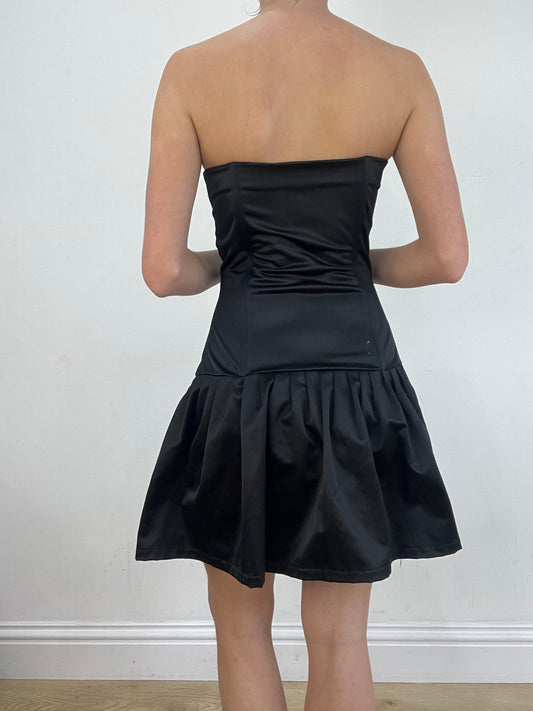 💻💚 vintage edit nineteen | small black pimkie bubble style dress