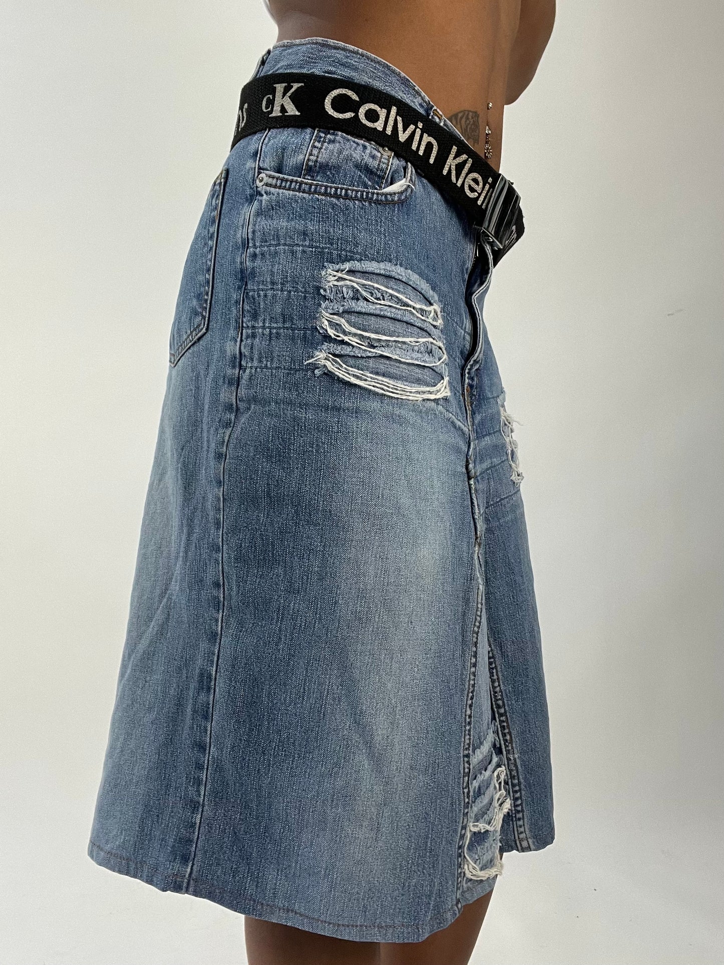 BEST PICKS | black calvin klein logo belt