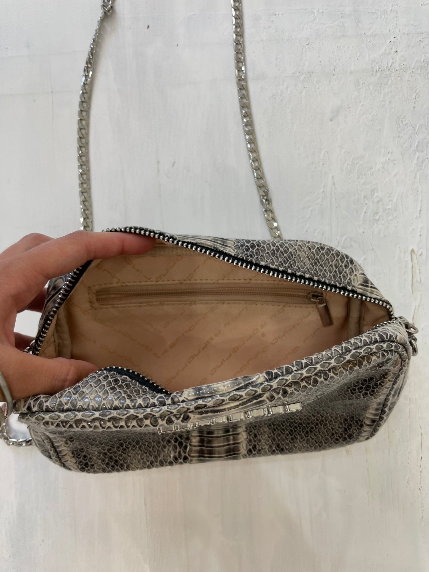 VINTAGE PICKS | grey crossbody bag with snakeskin print