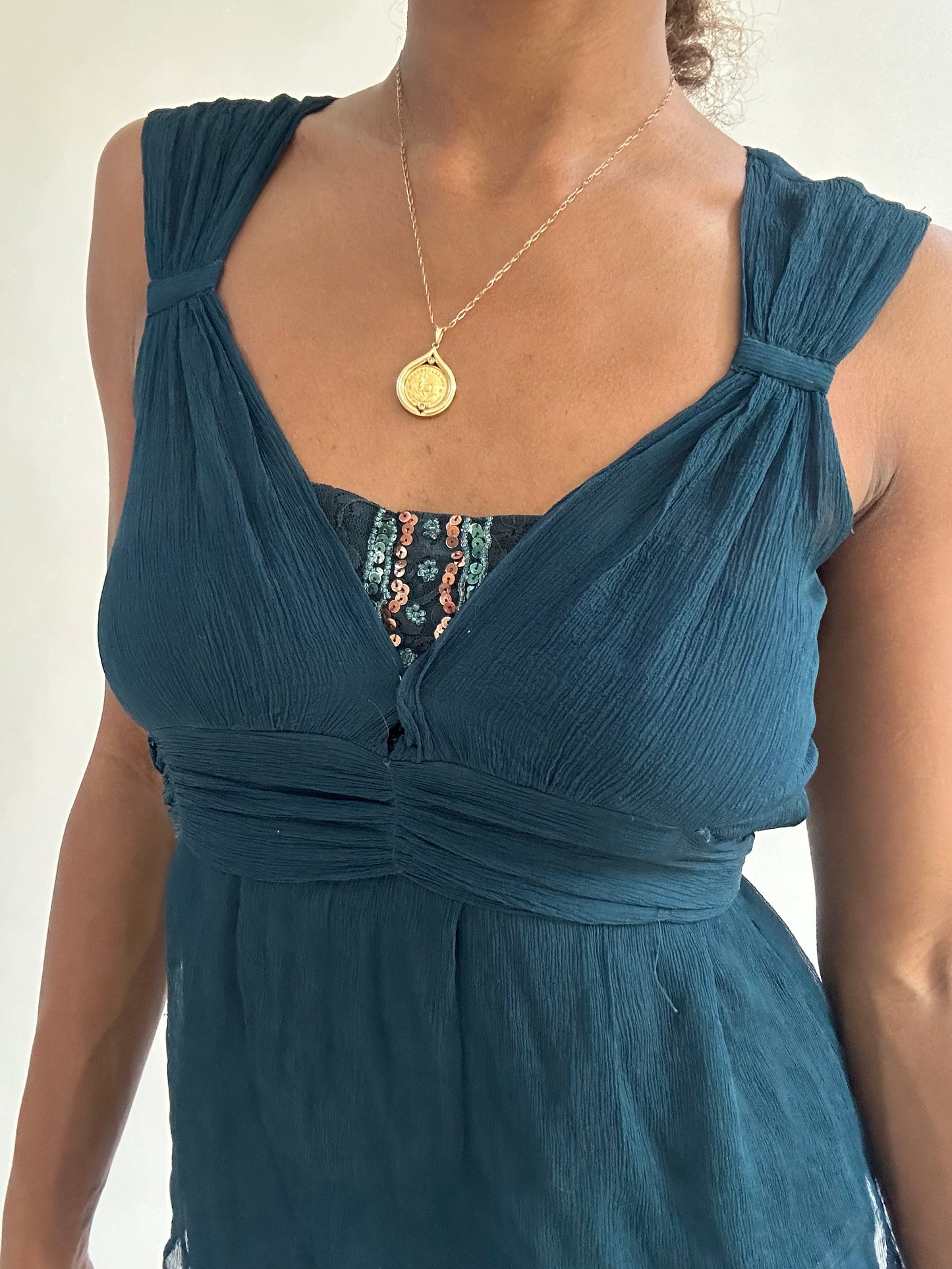 BEST PICKS | small blue sheer rhinestone detail top
