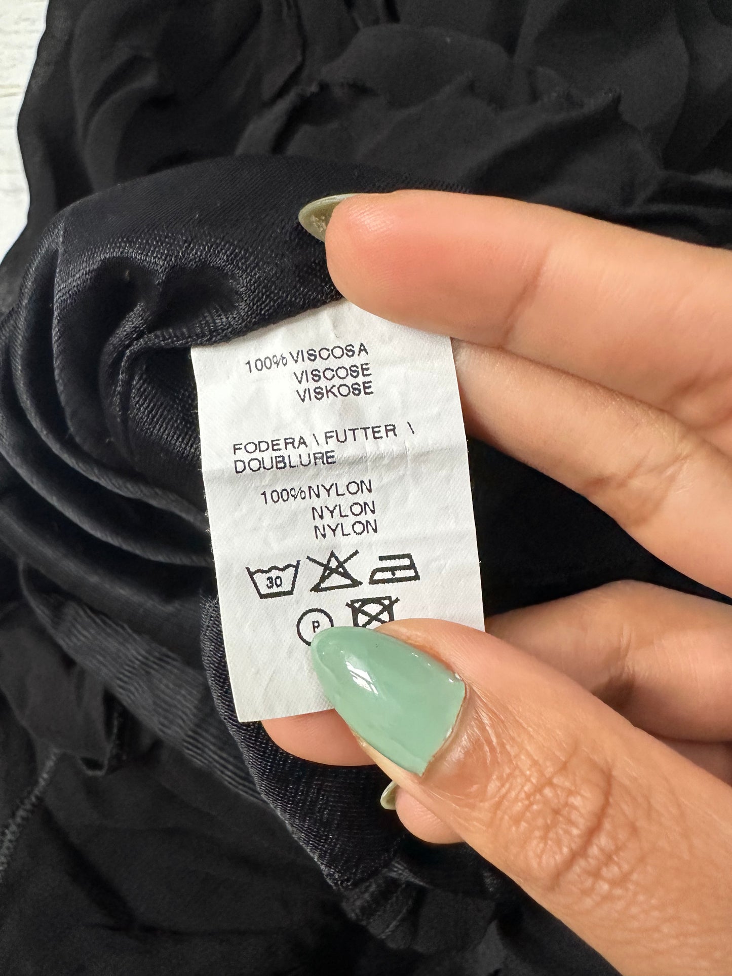 vintage edit fifteen | small black asymmetrical flowy dress