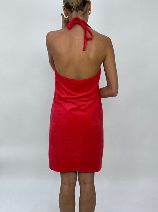 COCONUT GIRL DROP | Vestido de cor vermelha em material de toalhete
