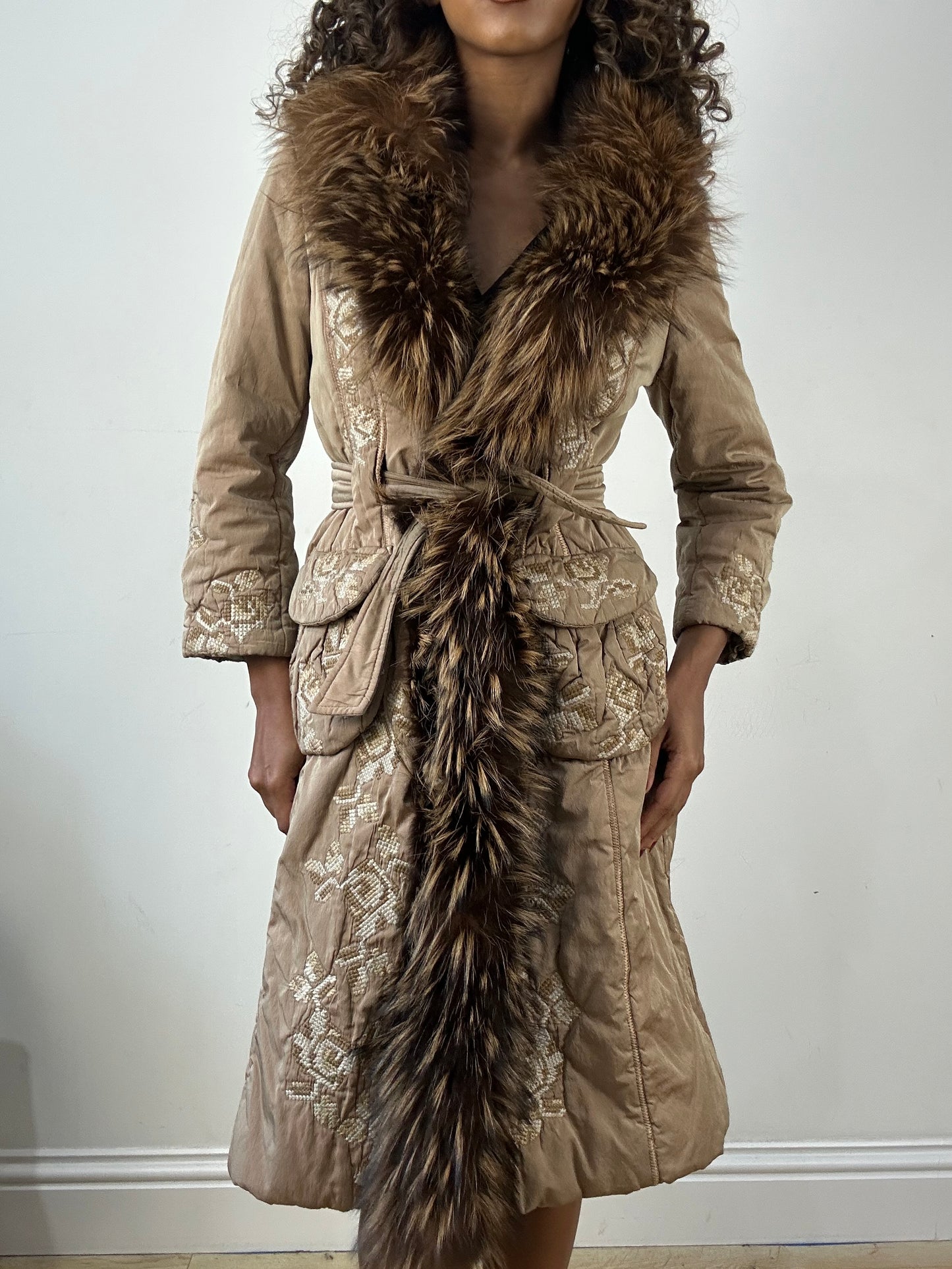 vintage edit thirty-four | small beige fur trim trench coat