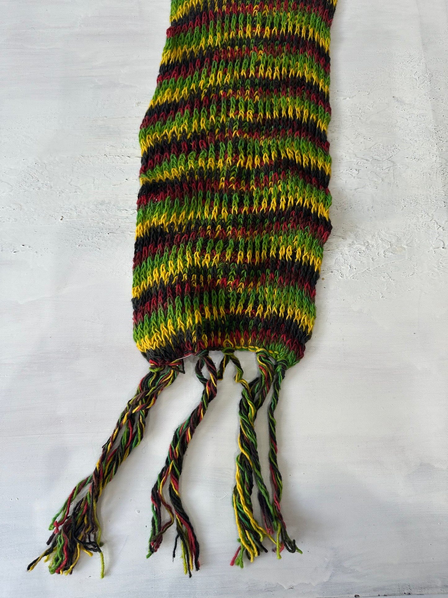 💻 BEST PICKS | one size green striped knit scarf