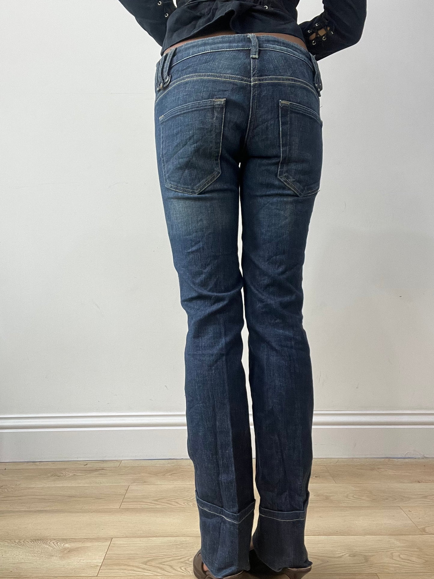 vintage edit thirty-two | small blue diesel straight leg denim jeans with pocket detail