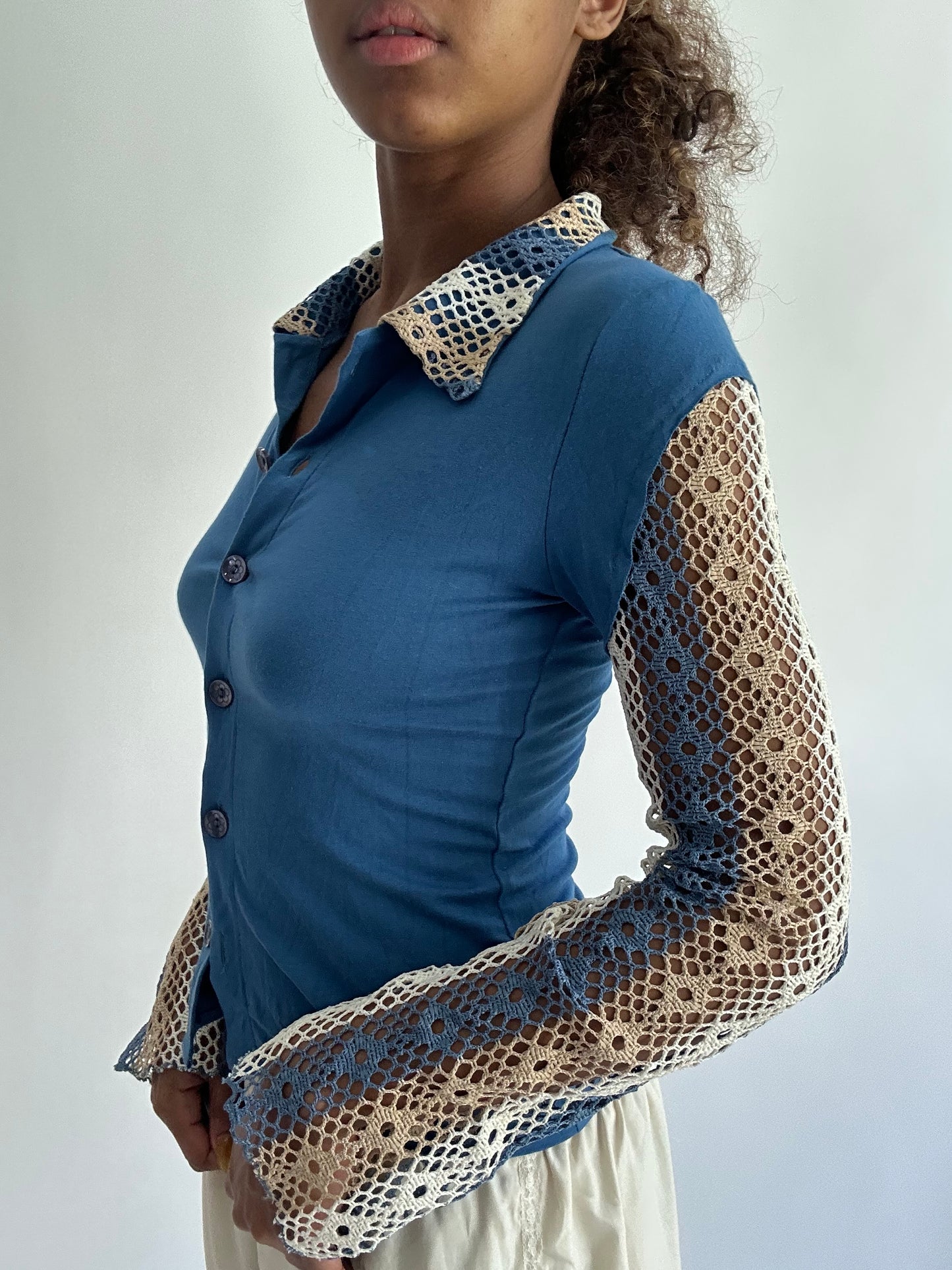 ‼️ | small blue button up jersey style long sleeve shirt