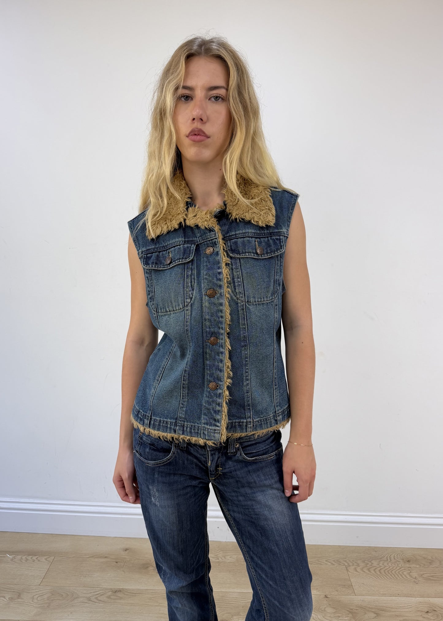 medium denim faux fur gilet photo 4