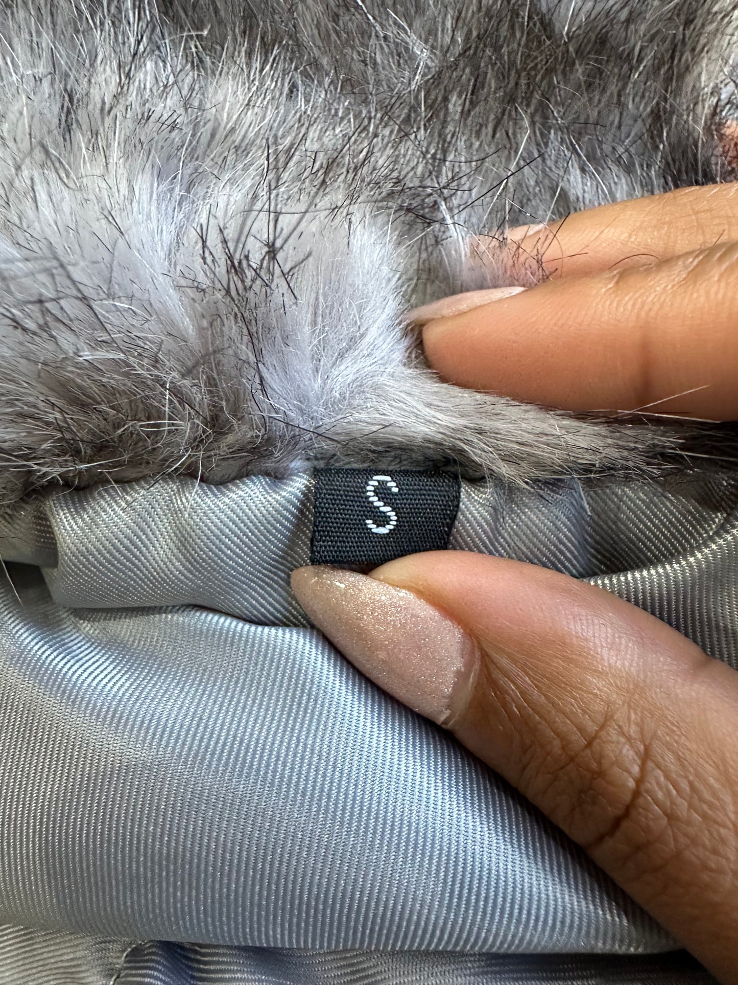 BEST PICKS | small grey faux fur gilet