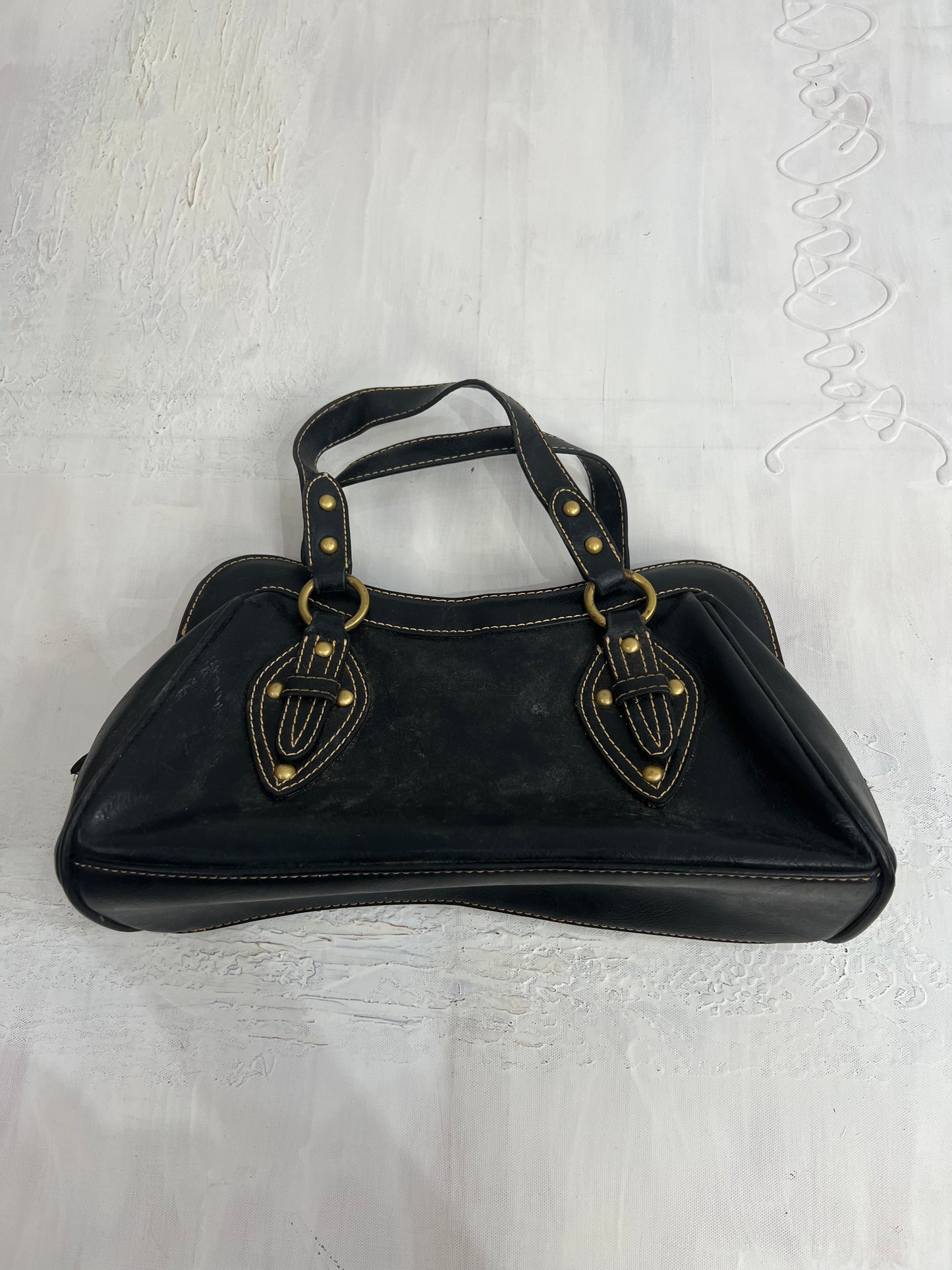 vintage edit twenty eight | black leather style handbag