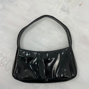 MOB WIFE DROP | black patent shoulder bag