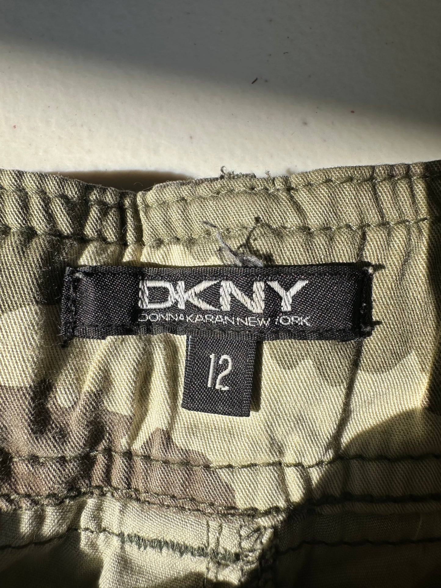 festival drop | small green dkny camo cropped capris